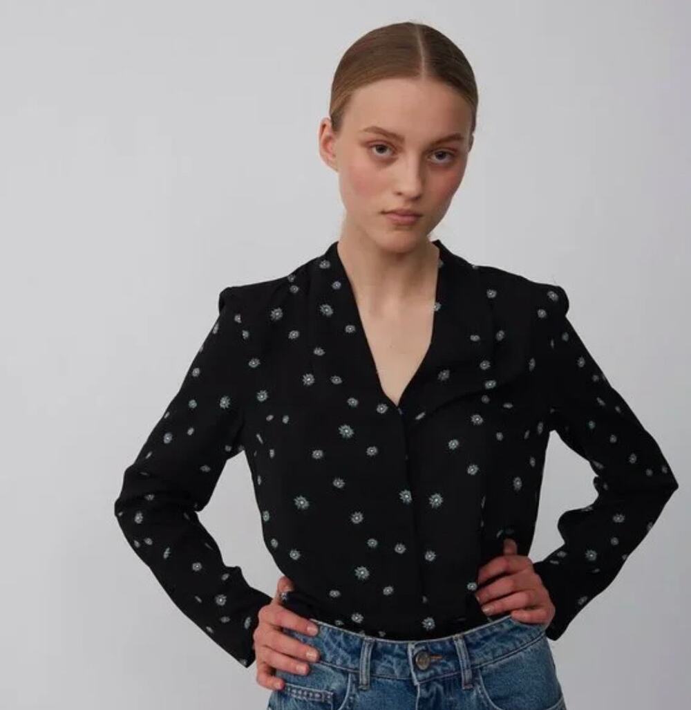 JUST Female Womens M Blue Daisy Jessie Lightweight Button Up Work Blouse NWT